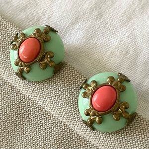 Retro-inspired clip earrings